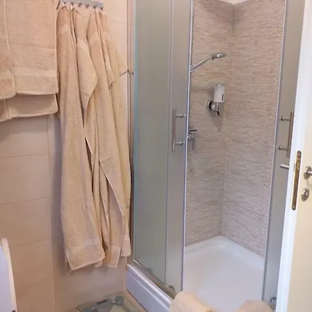 Leanton Διαμέρισμα Πούλα