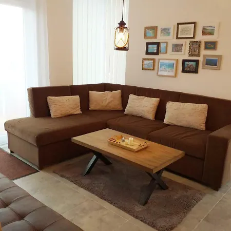 Leanton Appartement *